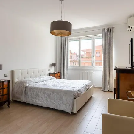 Artstay Exclusive Metro & Train Apartamento *